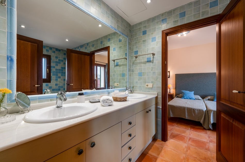 2622_13_Santanyi_Finca_Badezimmer