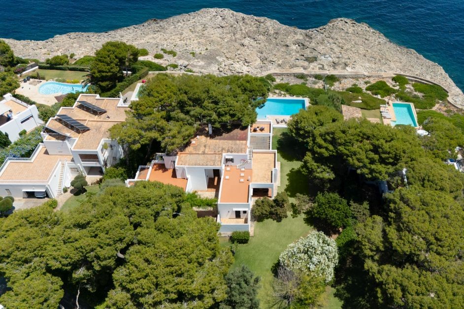 28_Villa_first line_big plot_cala d'or